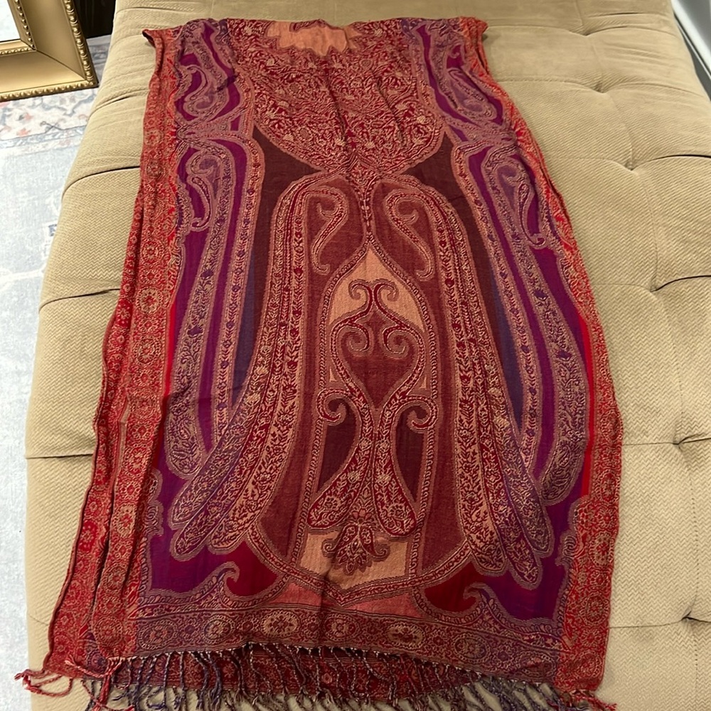 Scarf/wrap - Picture 2 of 3